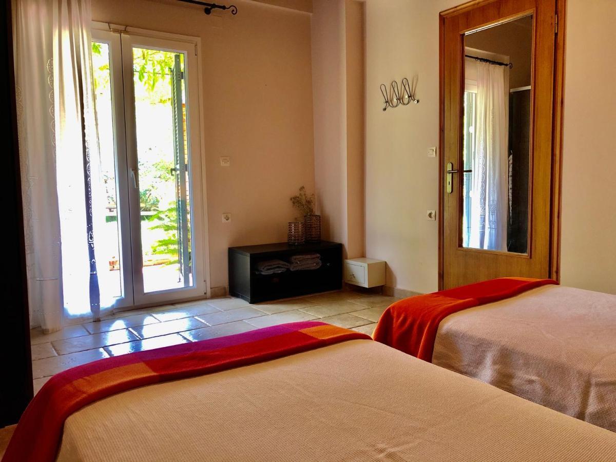 Gialos Villas 1-2 With A Private Pool Mikros Gialos Exterior photo